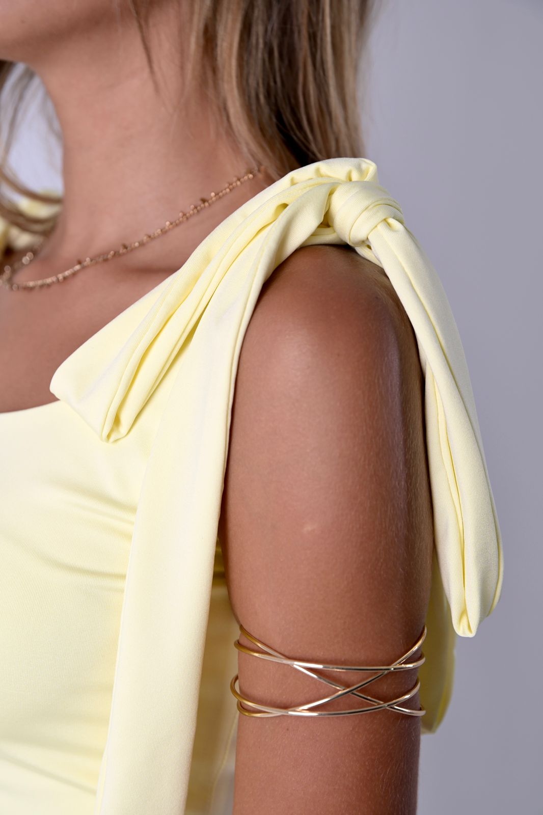 Lemon Twist Bow Top
